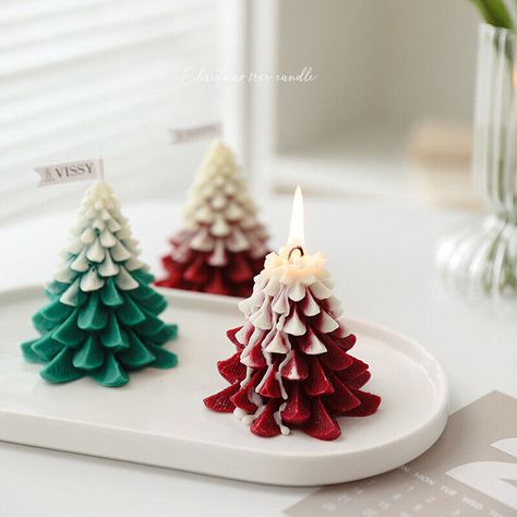 GOLDEN FLAMES CHRISTMAS TREE CANDLE