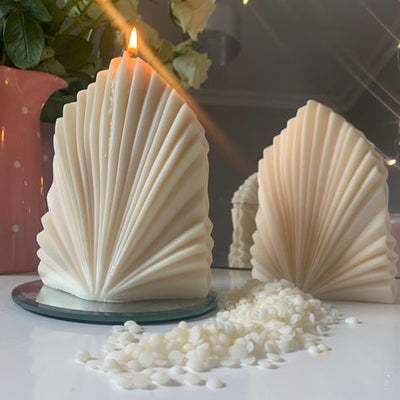 GOLDEN FLAMES PALM LEAF CANDLE